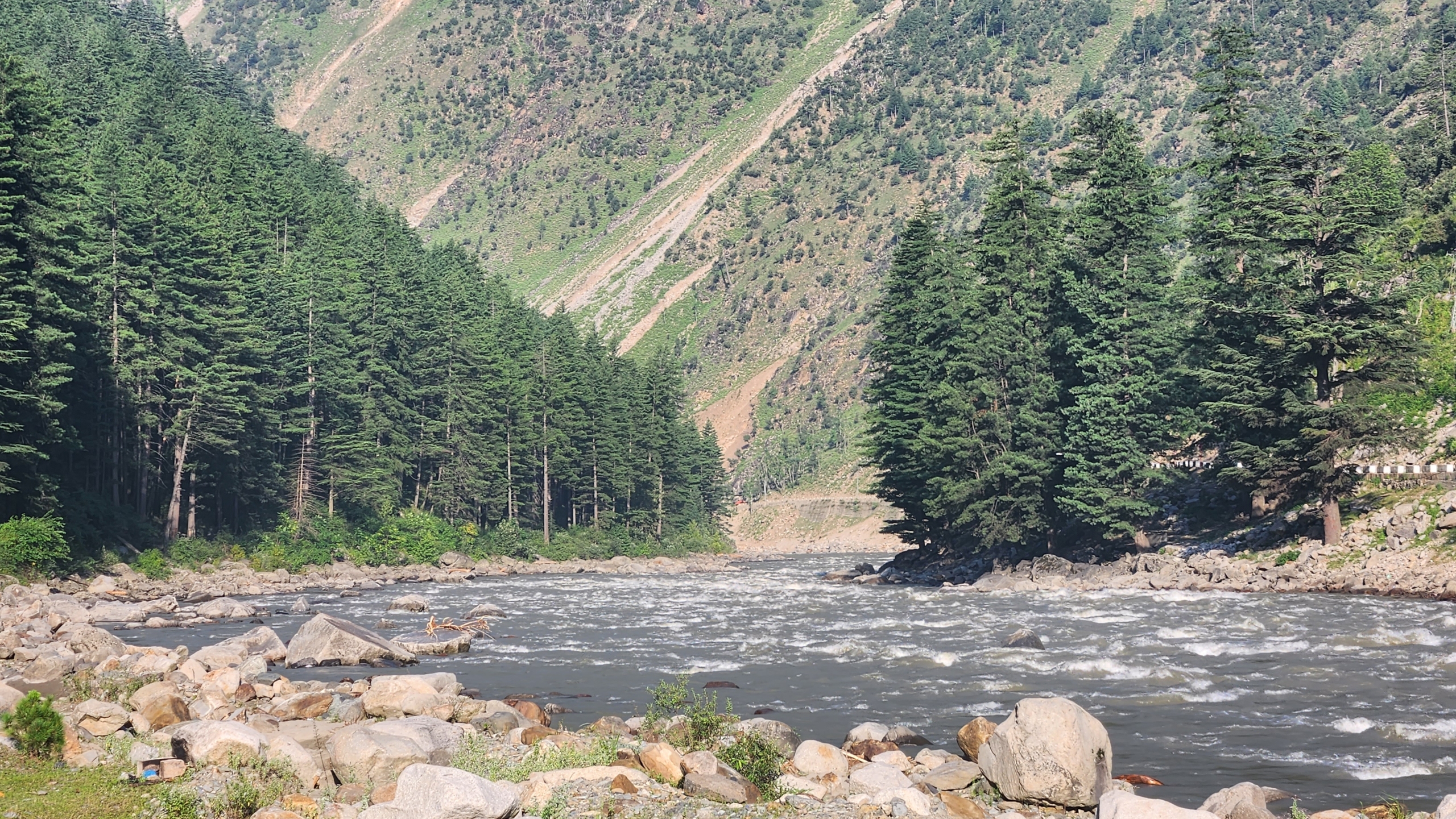 Keran, Neelum, Kashmir, LOC